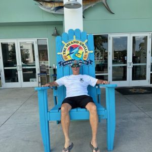 XXL Stained Adirondack Ski Chair with Vinyl logo - 84"